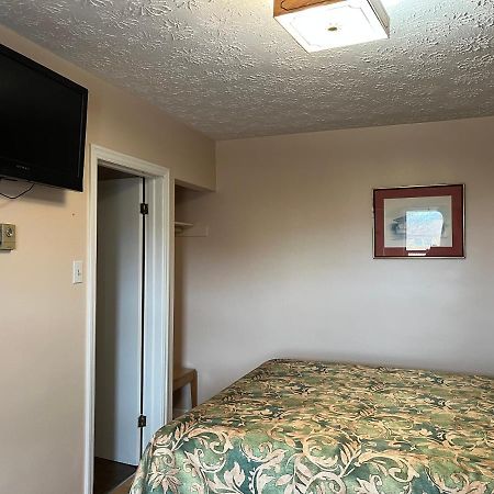 Old Mill Motel Blind River 外观 照片