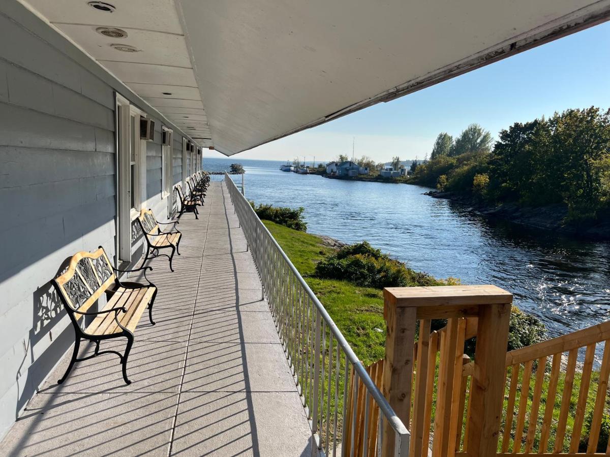 Old Mill Motel Blind River 外观 照片
