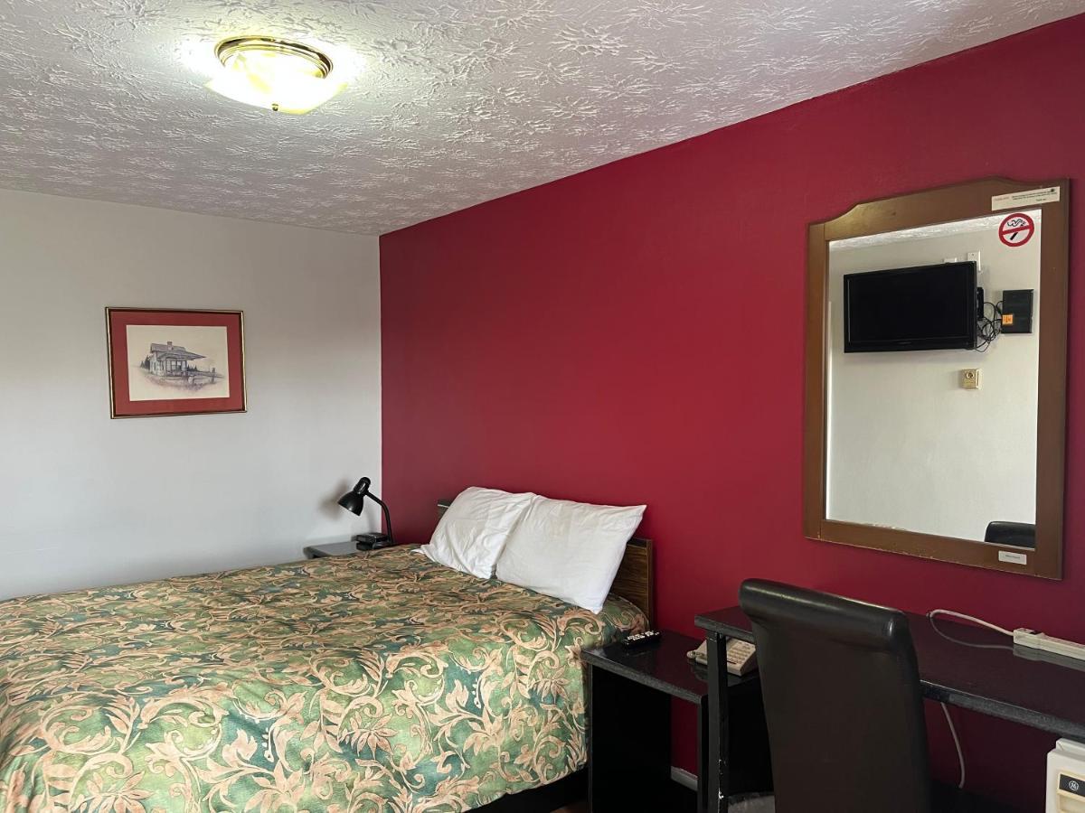 Old Mill Motel Blind River 外观 照片