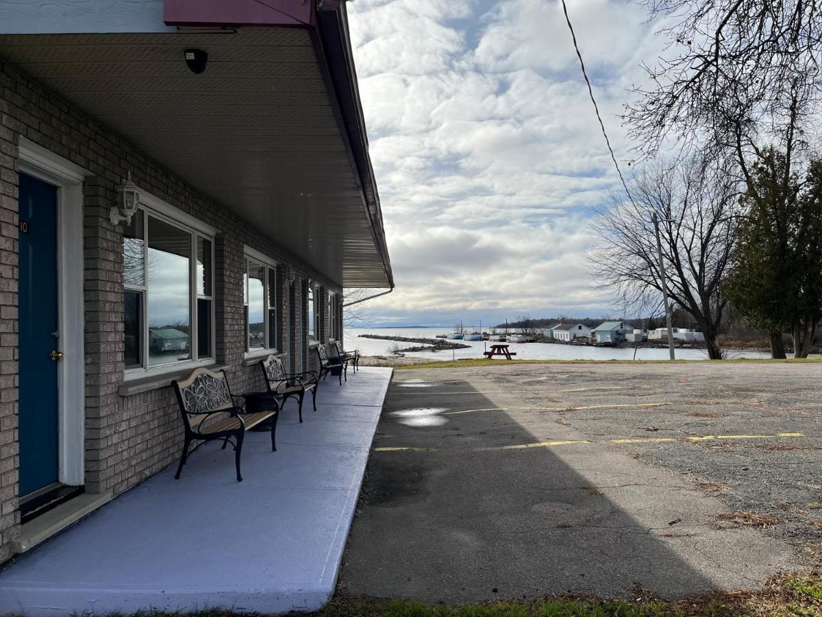 Old Mill Motel Blind River 外观 照片