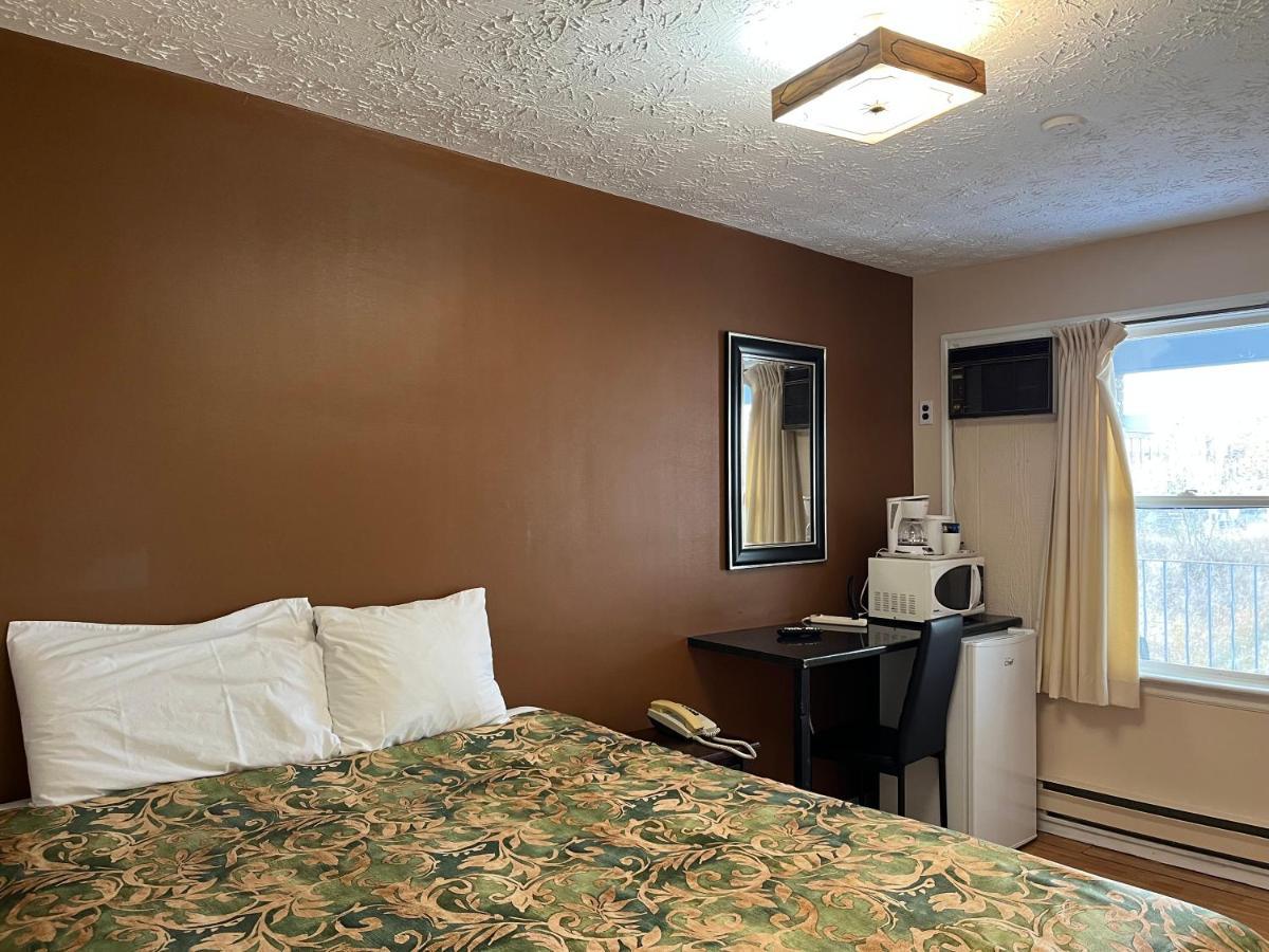 Old Mill Motel Blind River 外观 照片