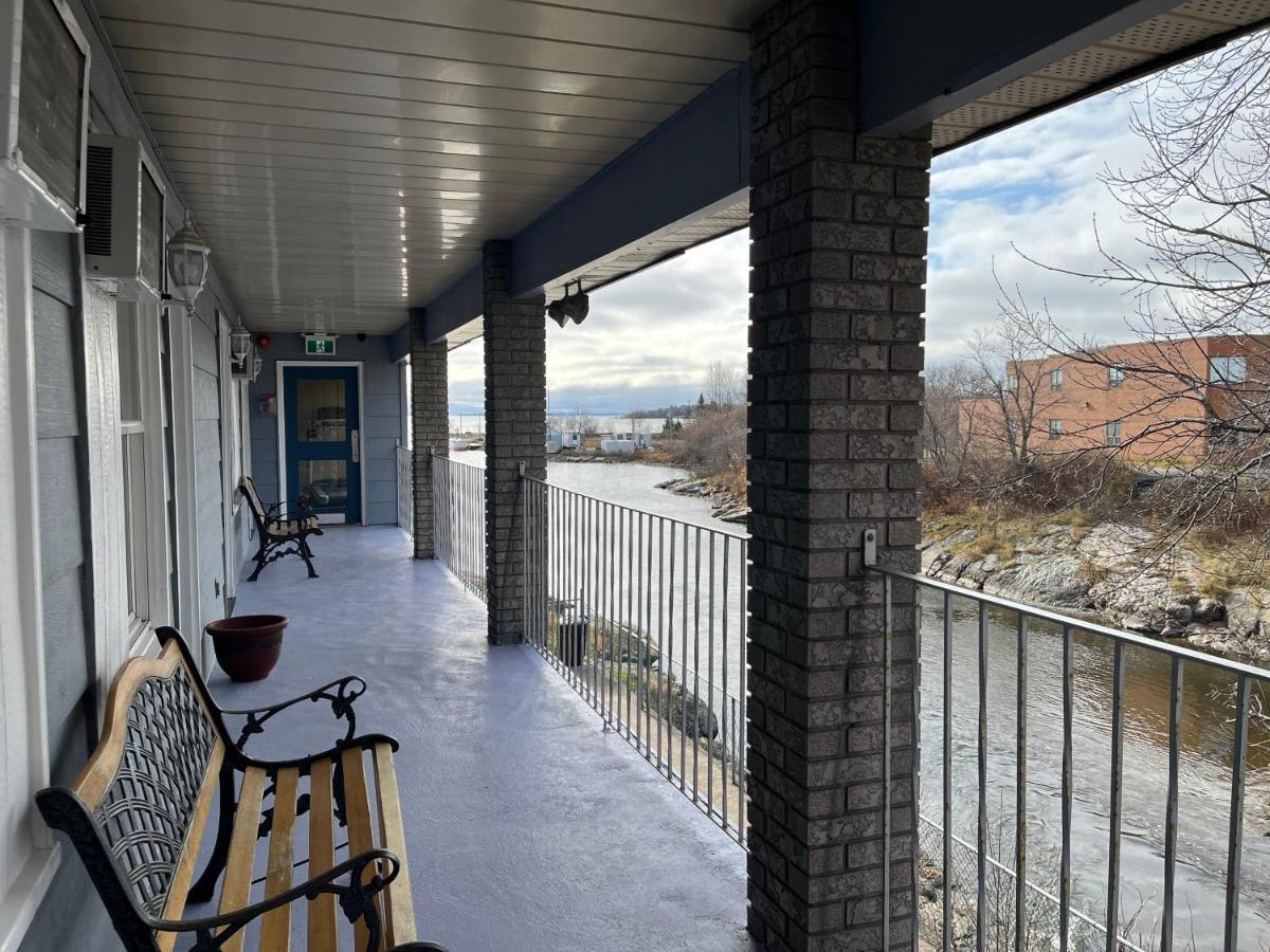 Old Mill Motel Blind River 外观 照片
